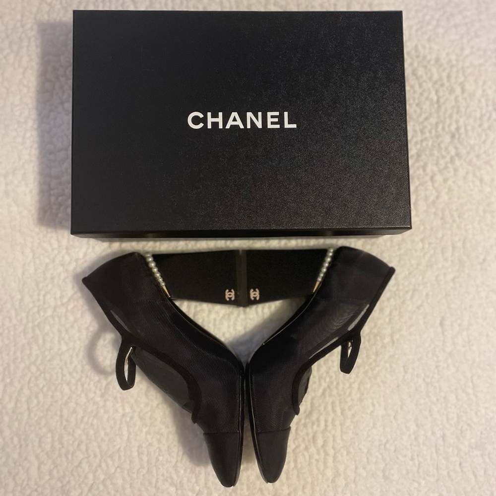 CHANEL 
Mesh Suede Grosgrain Pearls Cap Toe Open Slingback Pumps 39.5 Black